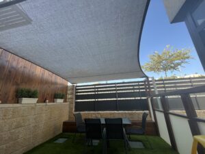 פתרונות הצללה מתקדמים: כך תהפכו את הגינה לחדר המבוקש ביותר בבית